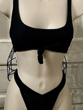 Frankie's Bikinis’ Greer Ribbed Knot Top & Cole Bottoms Black Small